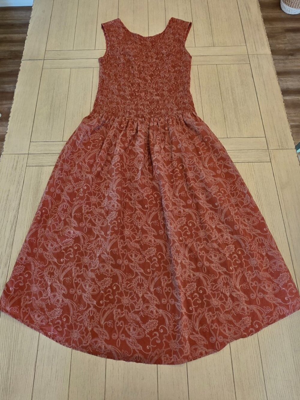 Universal Thread Rust Floral Smocked Midi Dress | L